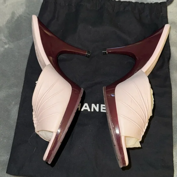 Preloved Chanel mules size 7B excellent condition look at pictures with DB - Picture 2 of 7